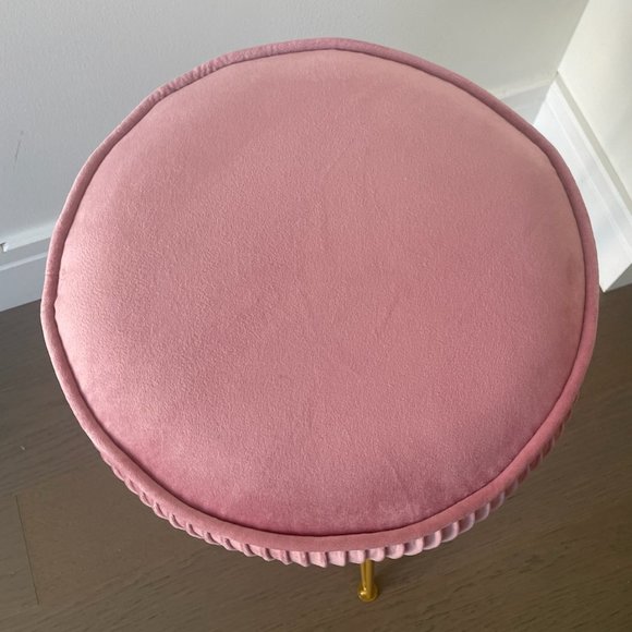 Gorgeous Pink Velvet Stool - BRAND NEW - Picture 3 of 4